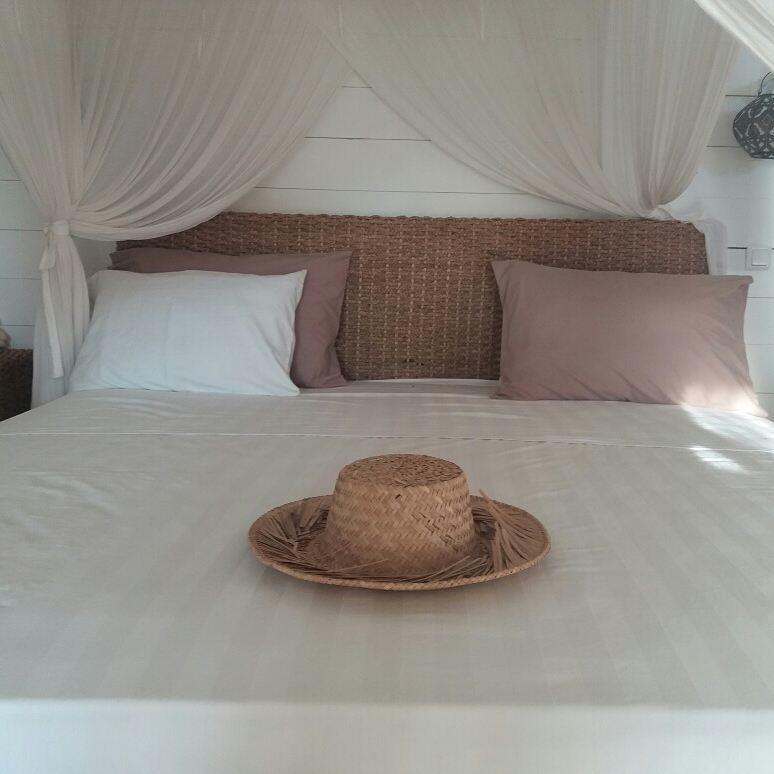 Wera Beach Kadumbul Exterior foto