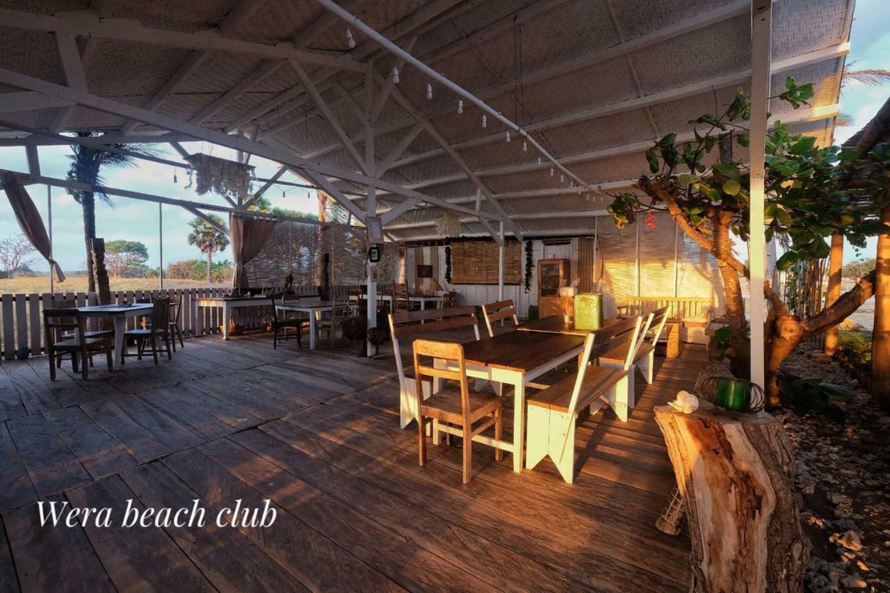 Wera Beach Kadumbul Exterior foto