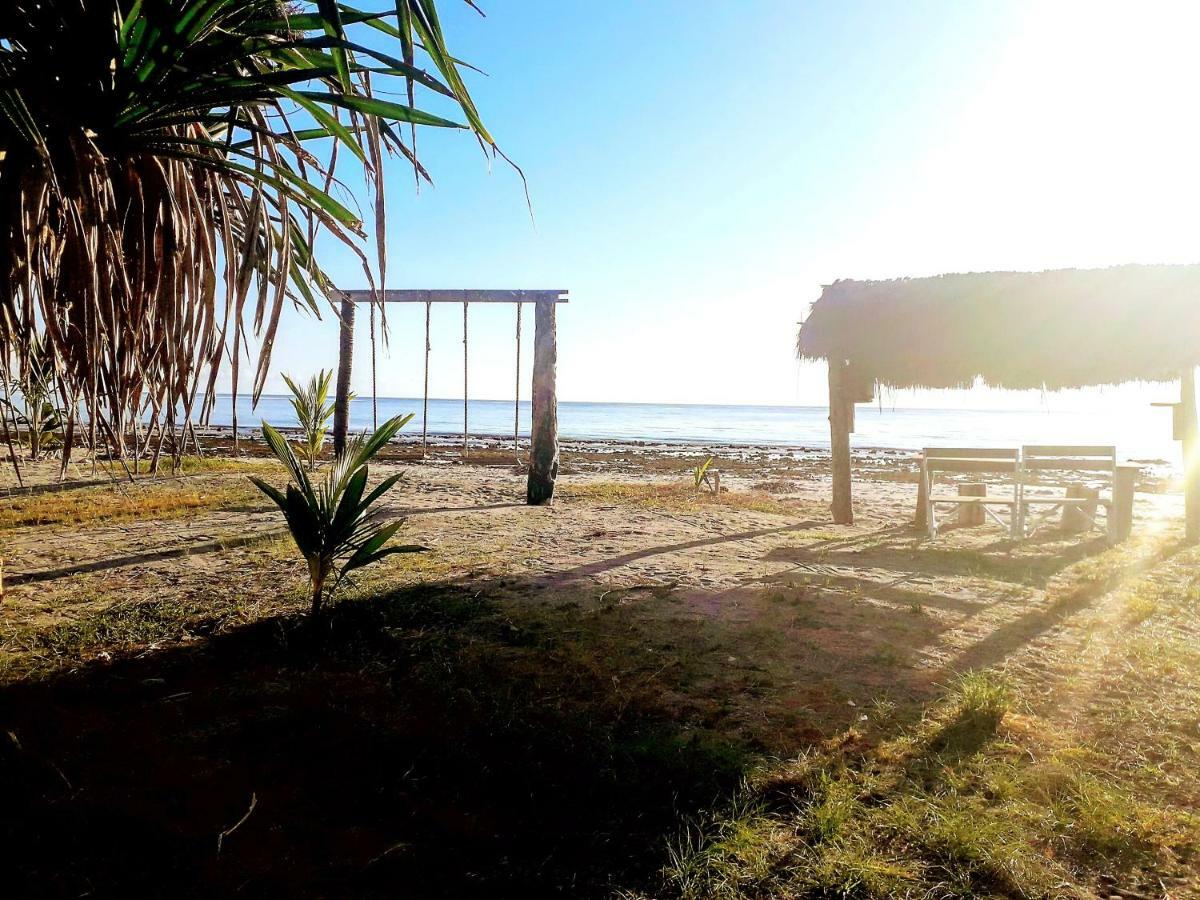 Wera Beach Kadumbul Exterior foto